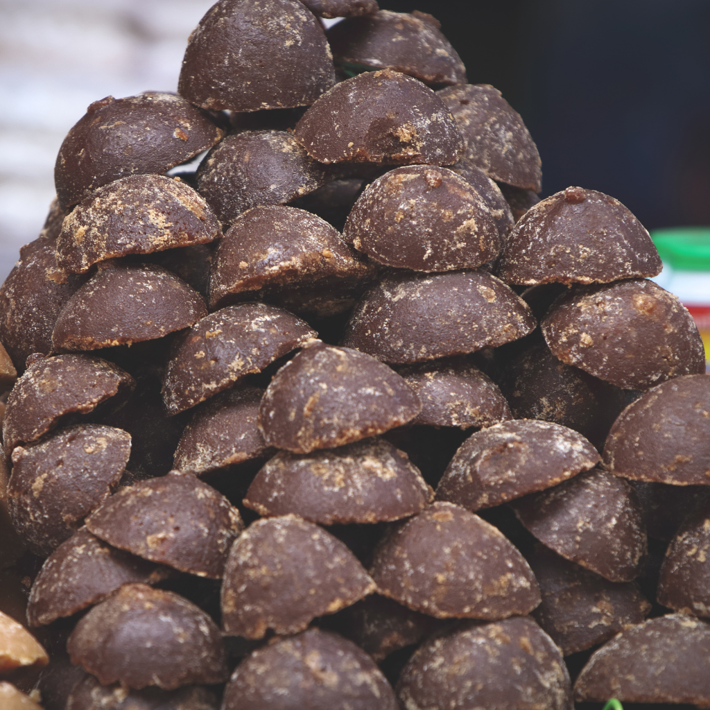 Organic Palm Jaggery / Karuppatti