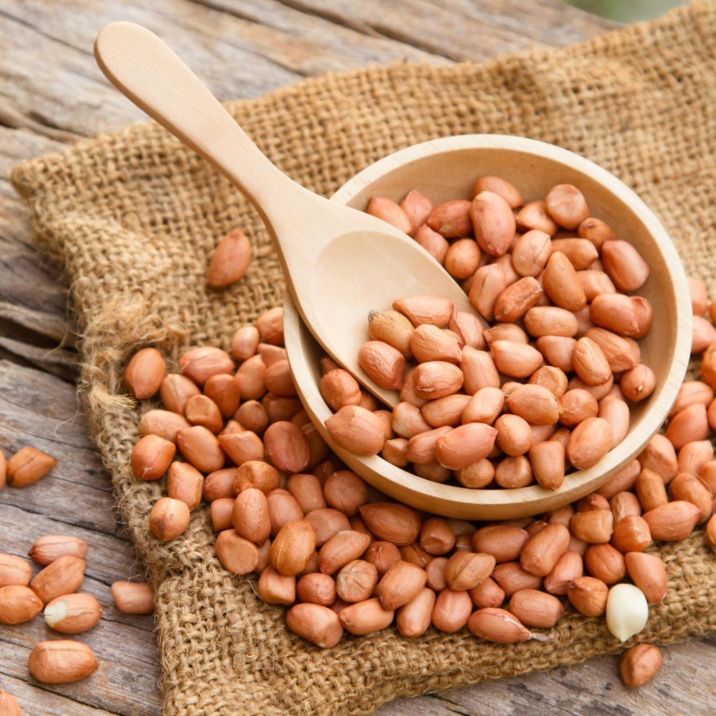 Raw Groundnut - Nuts & Seeds